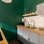 D63 Dohany Apartment