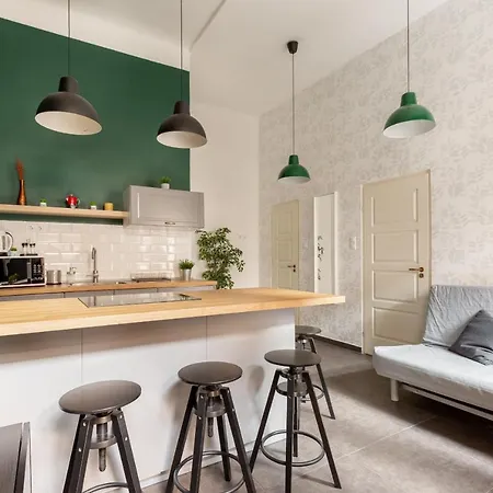 D63 Dohany Апартаменты