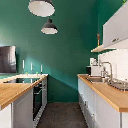 Apartment D63 Dohany
