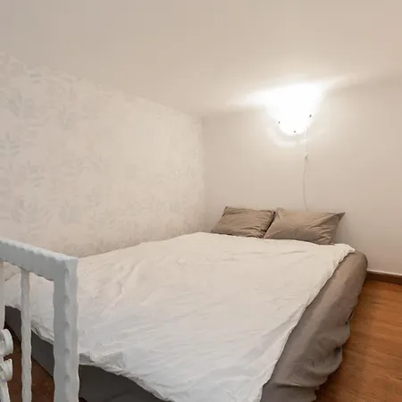 D63 Dohany Апартаменты *