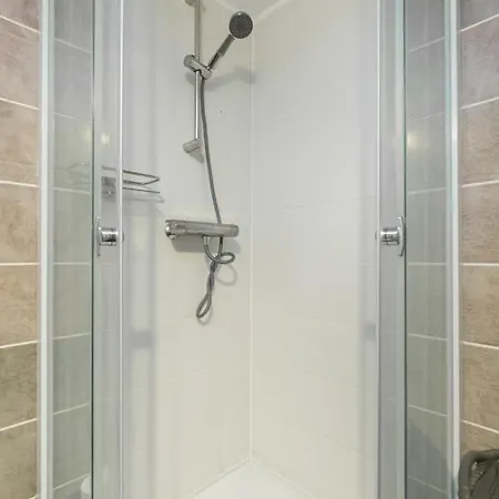 Apartment D63 Dohany