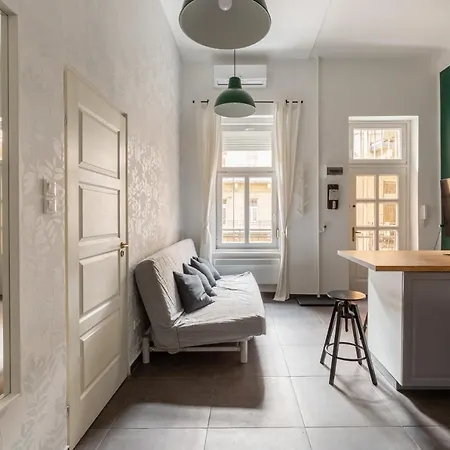 Apartment D63 Dohany *